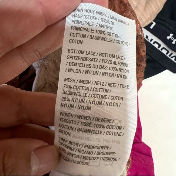 LOGO embroidery top/blouse - Picture 8 of 8